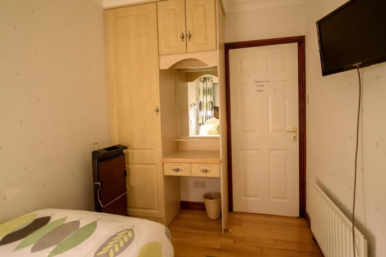 Rossgier Inn Lifford Luaran gambar
